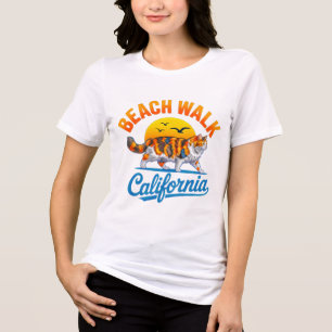 夏の猫ビーチウォーク - 女性用サンセットキャットTシャツ トライブレンドTシャツ