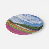 夏の畑の花の列 ペーパープレート (アングル)