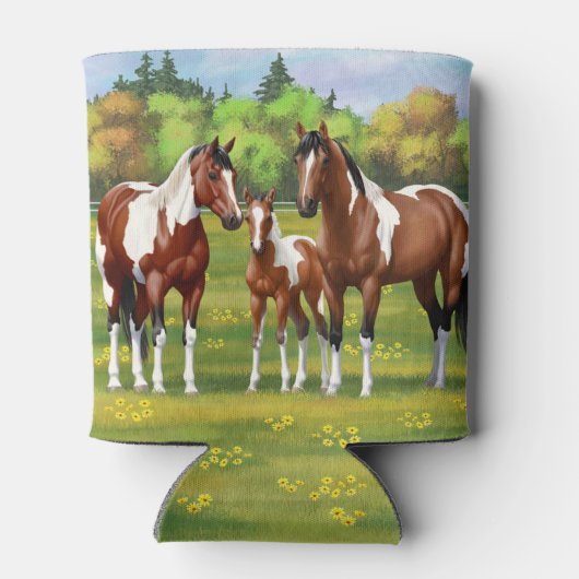 夏の絵を描牧草地のベイピント四分の馬 缶クーラー (裏面)