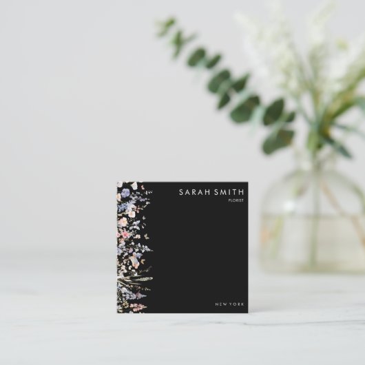 夏の色数々のワイルドフラワーフローリストQRコード スクエア名刺 (スタンド正面)