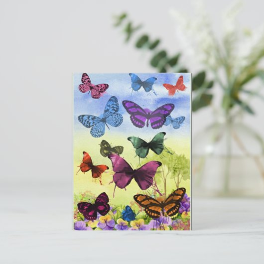 夏の花を持つかわいらし美しい蝶 ポストカード (スタンド正面)
