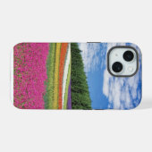 夏の野原の花の列 iPhone 15ケース (裏面横)
