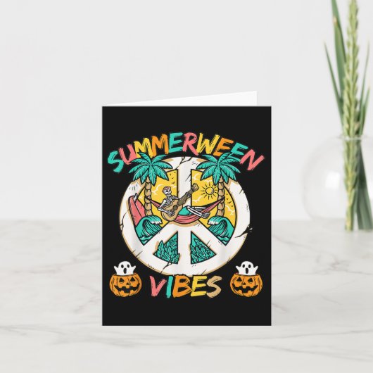 夏の間のスケルトンは蘇と一緒にビーチでリラックス カード (正面)