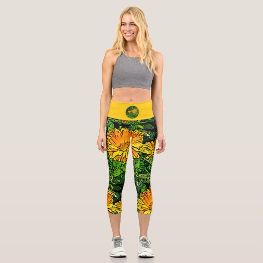 夏の黄色いオレンジの花ガーリー柄 カプリレギンス (正面)