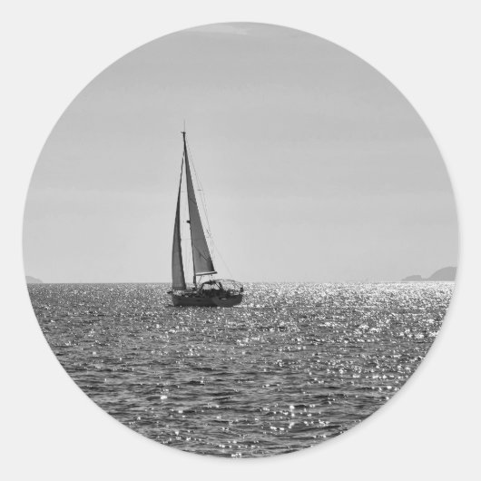 夏カッコいいの帆船の写真 ラウンドシール (正面)