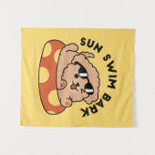 夏クール犬フローティング – かわいい子犬プールパーティー タペストリー (正面(横))
