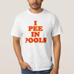 夏休みはプールでおもしろいおしっこをする   Tシャツ