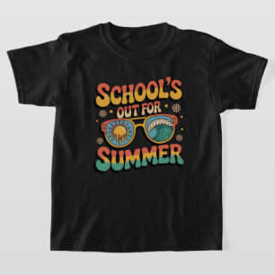 夏用のシャツを着て通学する Tシャツ