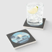 夏、日、ビーチ、椅子、傘とヤシの木 ストーンコースター (横)