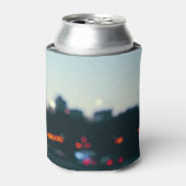 夕べワルシャワ: Blurry Cityscapeシルエット。 缶クーラー (缶正面)