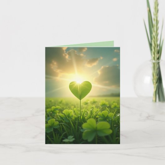 夕べ空の下の柔らかいシャムロックハート シーズンカード (正面)