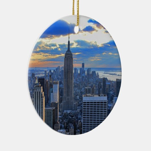 夕日が近づくにつれ、NYCスカイラインは午後遅く セラミックオーナメント (右)