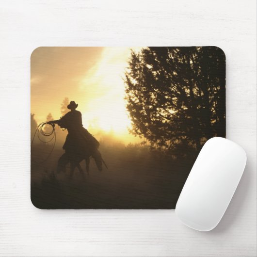 夕日に投げ縄を持つカウボーイ マウスパッド (マウス)