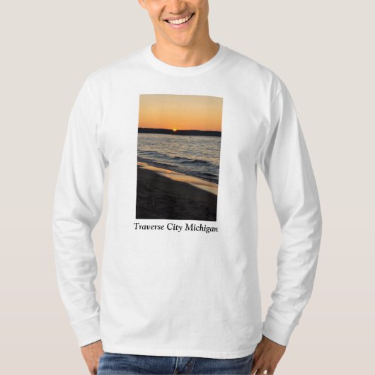 夕日の巡り Tシャツ (正面)
