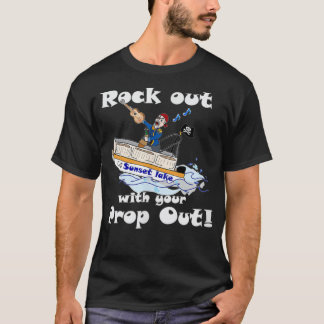 夕日の湖のボートfiを外す小道具でロックアウト tシャツ