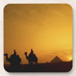 夕日の素晴らしエジプト、ギザのピラミッド コースター