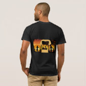 「夕日の自由の精神 Tシャツ (裏面フル)