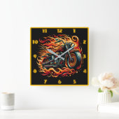 夕日を通して走る炎のオートバイ鮮やかス スクエア壁時計 (ホーム)