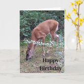 夕暮れに草を食べるシカ　ハッピー・バースデー カード (黄色い花)