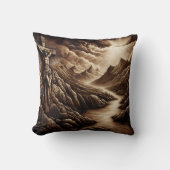 夕暮れの山景色の上で十字架につけられたイエス クッション (正面)