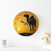 夕暮れの野生のラクダのシルエット ラージ壁時計 (ホーム)