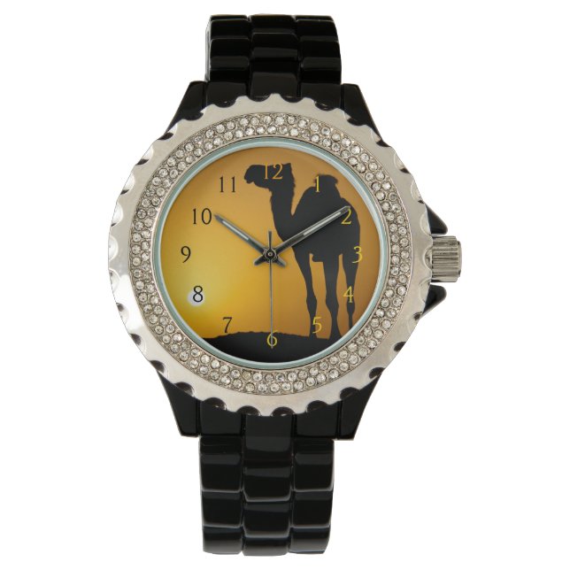 夕暮れの野生のラクダのシルエット 腕時計 (正面)