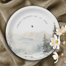 夕暮れ冬の雪の山の風景結婚ズ ペーパープレート