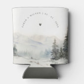 夕暮れ冬の雪の山の風景結婚ズ 缶クーラー (裏面)