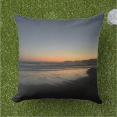 夕暮れ時から夕暮れ時までビーチ写真 アウトドアクッション (芝生)