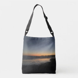 夕暮れ時から夕暮れ時までビーチ写真 クロスボディバッグ