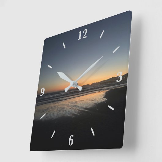夕暮れ時から夕暮れ時までビーチ写真 スクエア壁時計 (傾斜)