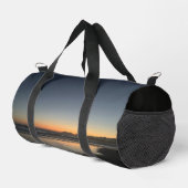 夕暮れ時から夕暮れ時までビーチ写真 ダッフルバッグ (右コーナー)