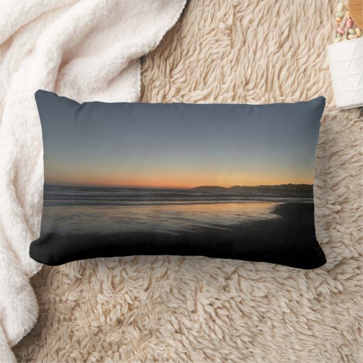 夕暮れ時から夕暮れ時までビーチ写真 ランバークッション (ブランケット)