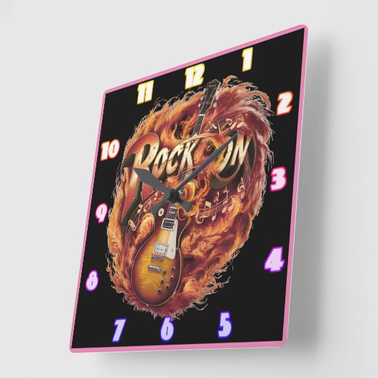 夕暮れ時にノートで炎の中のギター スクエア壁時計 (傾斜)