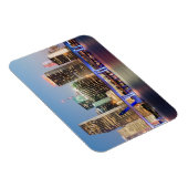 夕暮れ時にマイアミのダウンタウンの照らされたスカイライン マグネット (右側)