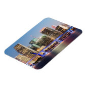 夕暮れ時にマイアミのダウンタウンの照らされたスカイライン マグネット (左側)