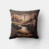 夕暮れ時に山に囲まれた川でイエスとマリア クッション (裏面)