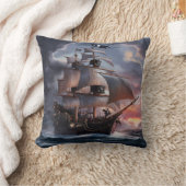 夕暮れ時に嵐の海を航行する海賊船 クッション (ブランケット)