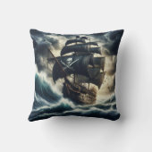夕暮れ時に嵐の海を航行する海賊船 クッション (裏面)