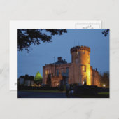 夕暮れ時に照らされたドロモランド城のアイルランド ポストカード (正面/裏面)