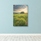 夕暮れ時に野原に咲く野花 キャンバスプリント (インサイチュ (ウッドフロア))