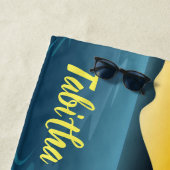 夕暮れ時のイルカのジャンプ ビーチタオル (インサイチュ)