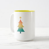 夕暮れ時のクリスマスツリー ツートーンマグカップ (正面左)