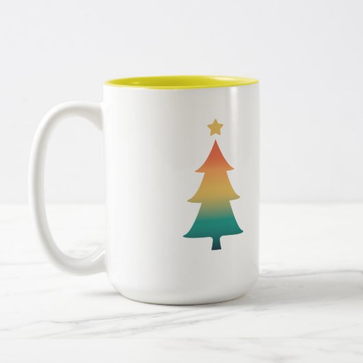 夕暮れ時のクリスマスツリー ツートーンマグカップ (左)