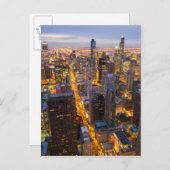 夕暮れ時のダウンタウン・シカゴのスカイライン ポストカード (正面/裏面)