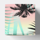 夕暮れ時のブラックパームズ フェイバーボックス (上部)