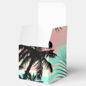 夕暮れ時のブラックパームズ フェイバーボックス (オープン)