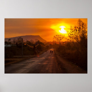 夕暮れ時のモーターバイク ポスター