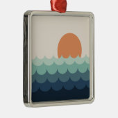 夕暮れ時の波打つ青い海 メタルオーナメント (右)