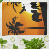 夕暮れ時の砂漠のラクダ キッチンタオル (折り畳み)